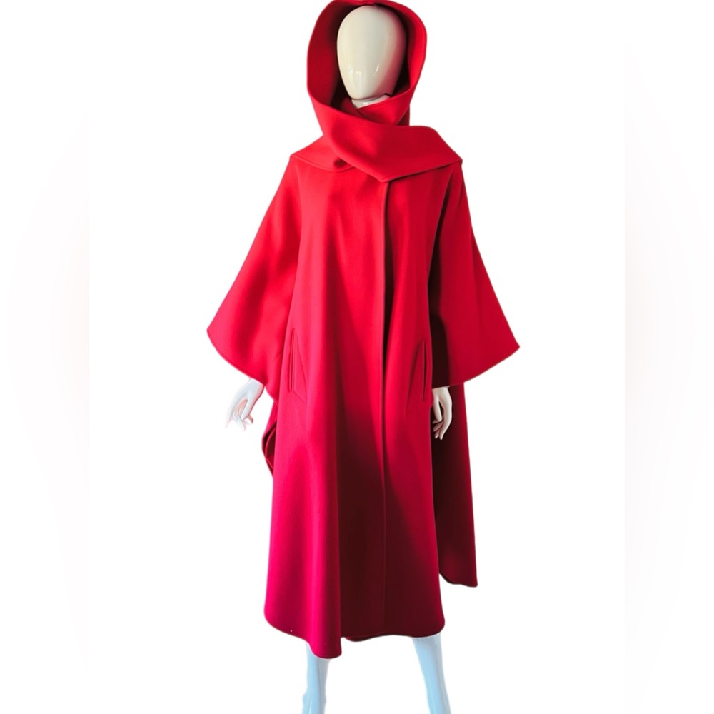 Vintage 80’s Harvè Bernard Red Wool Cape With Hoodie